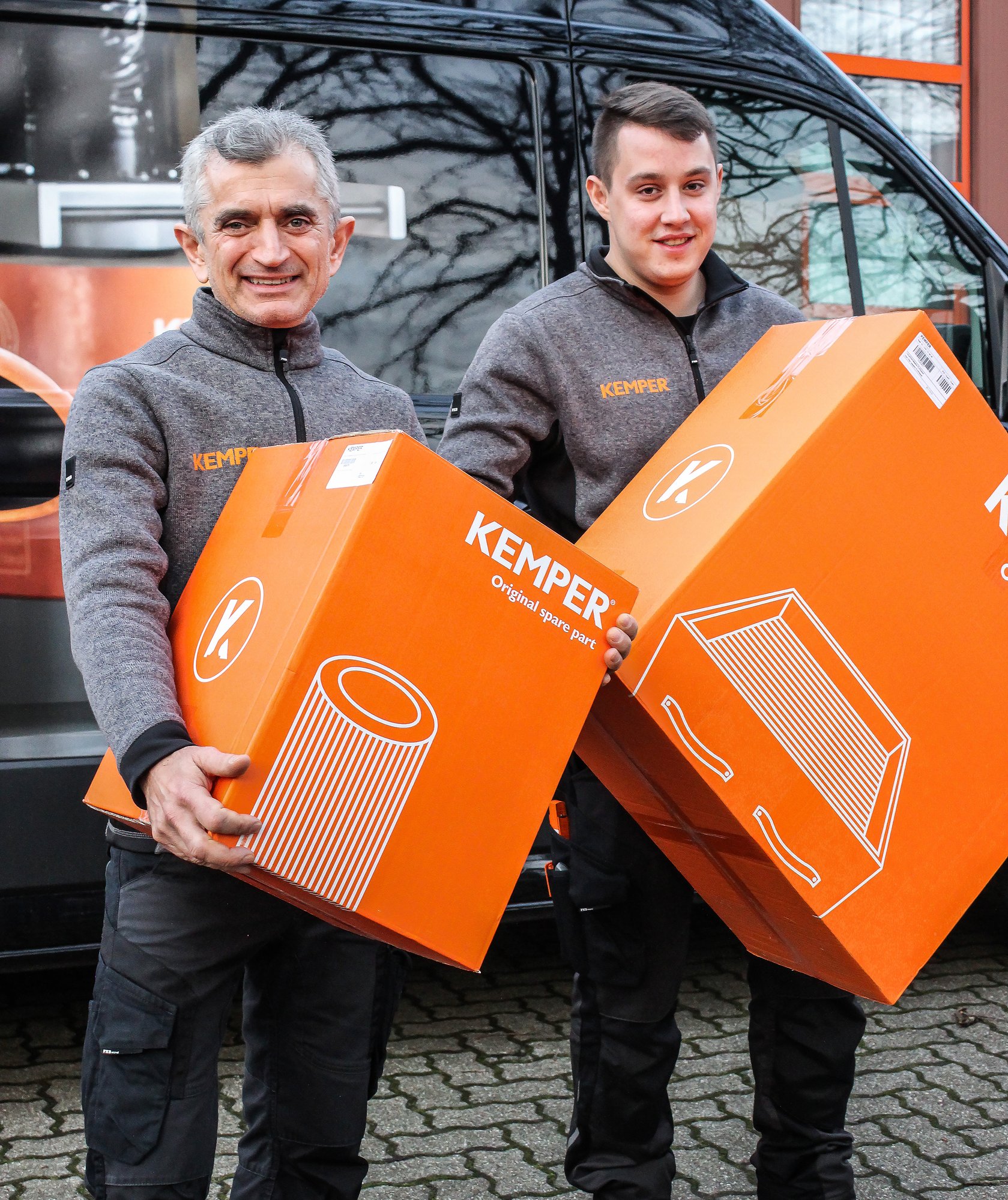 Service-Mitarbeiter-2